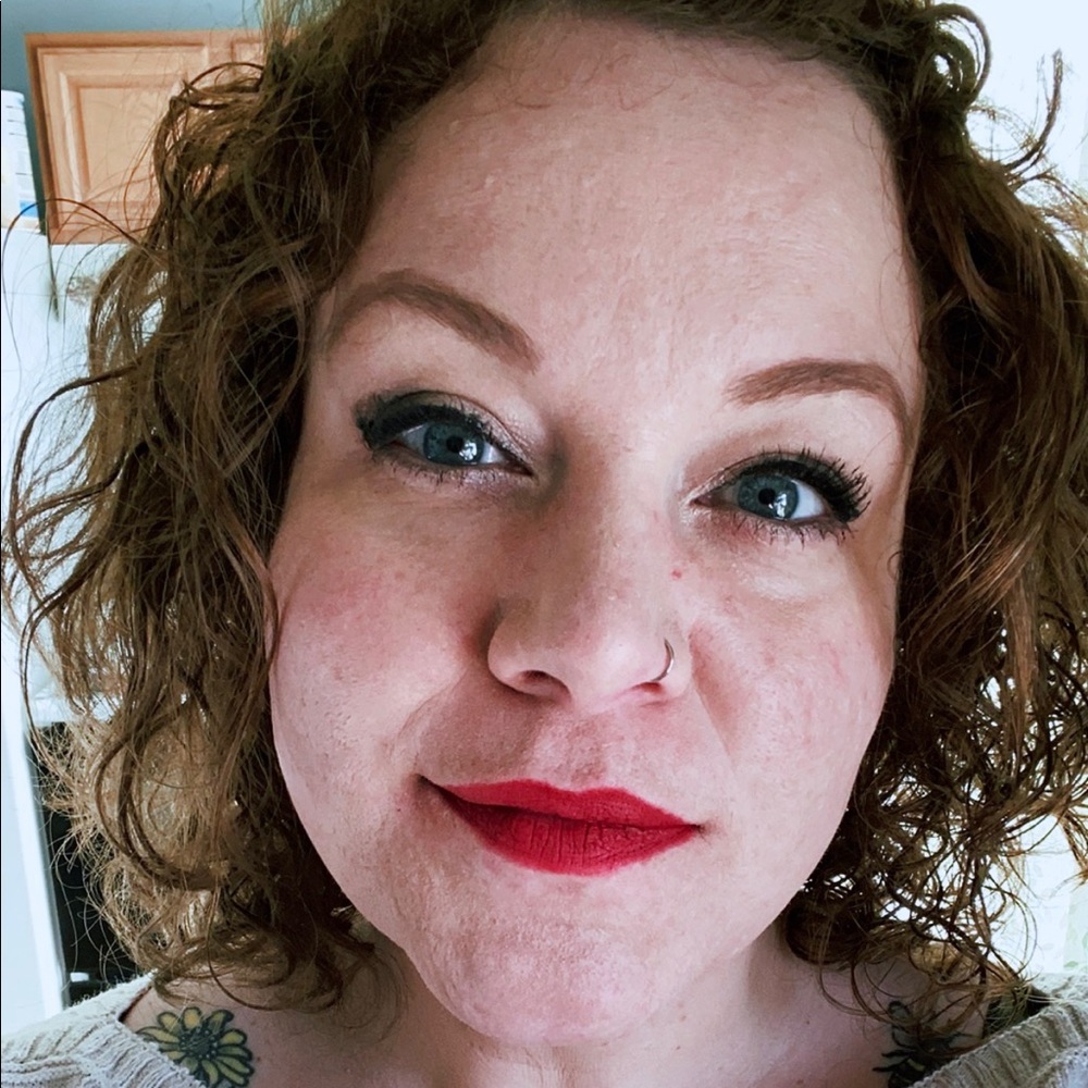 Meet your Posher, Gabby